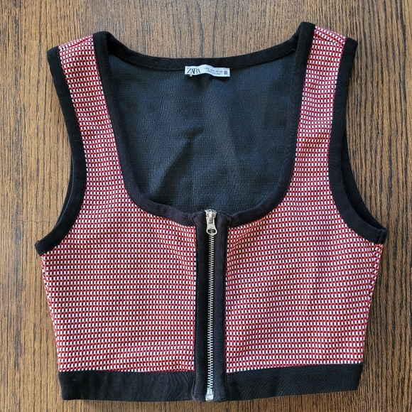 ZARA Red Black White Cropped Zippered Front Sleeveless Top Size Women's Small - Picture 2 of 8